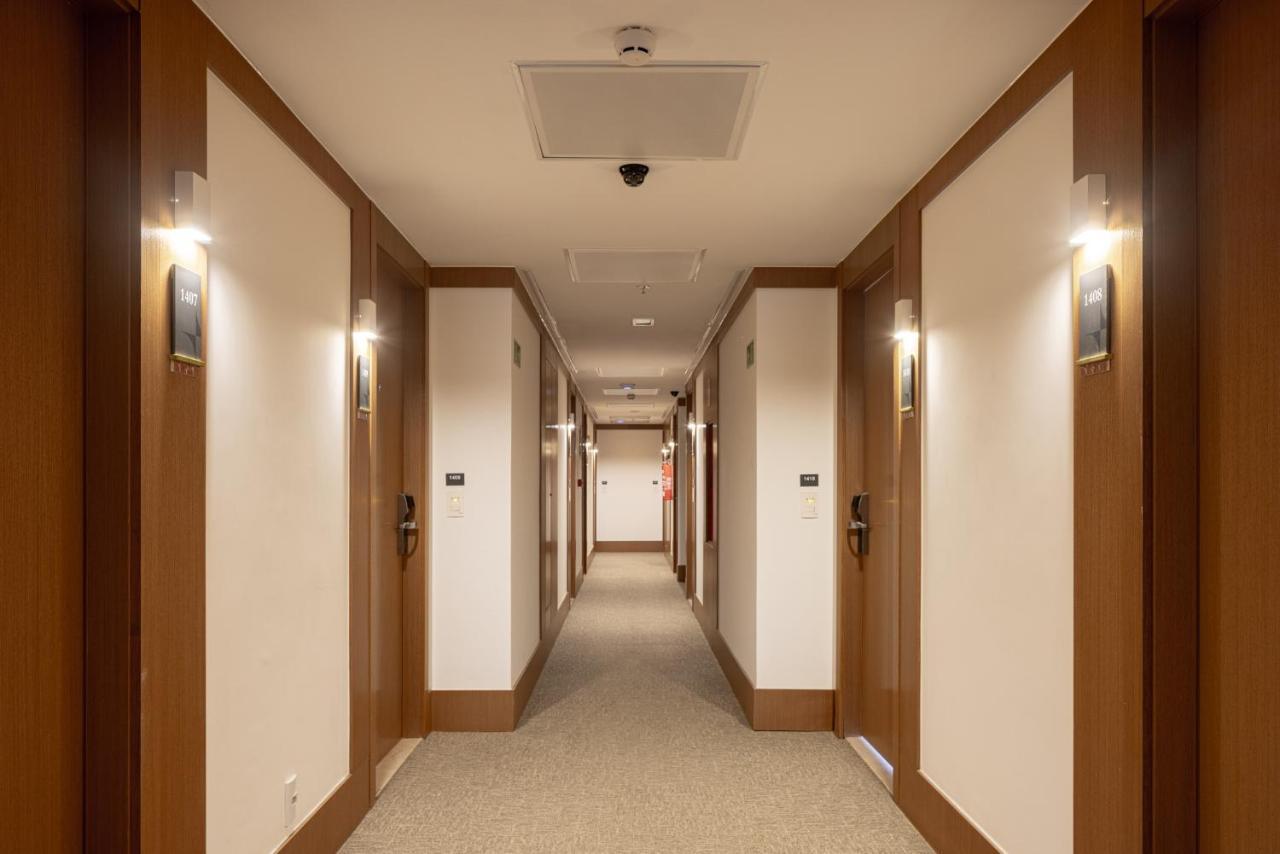 ホテル Ramada By Wyndham Brasilia Alvorada エクステリア 写真