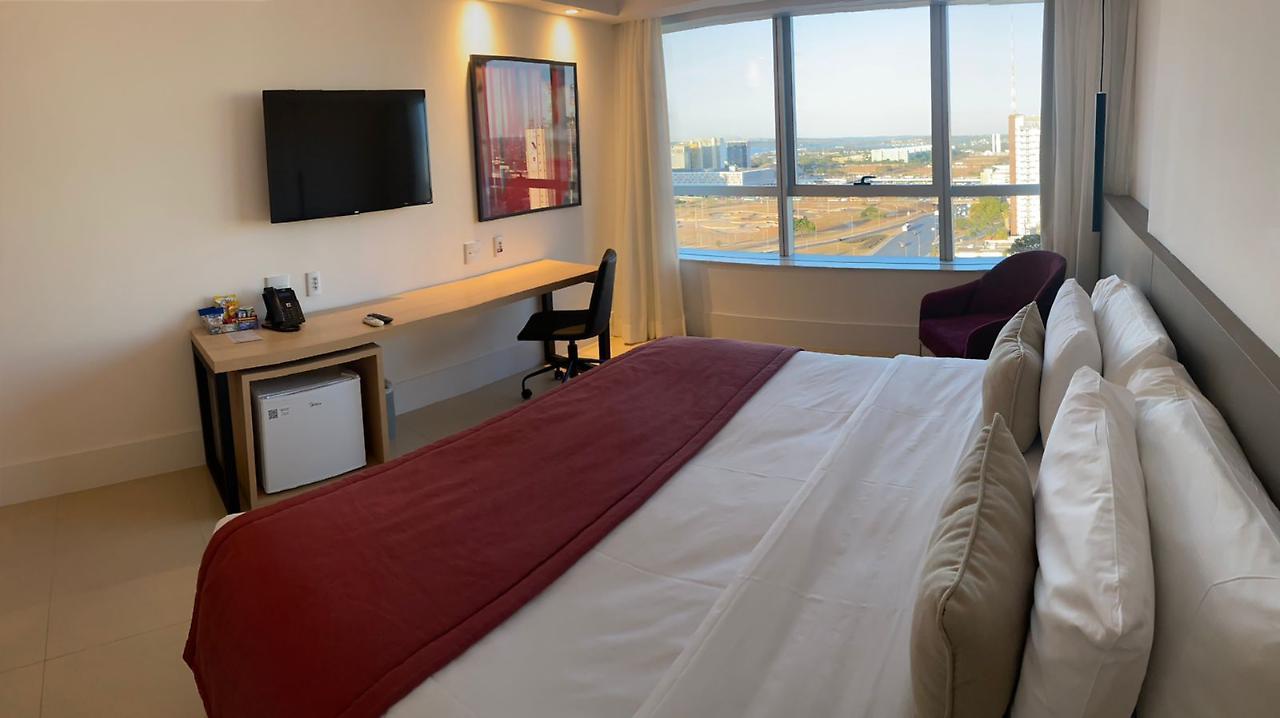 ホテル Ramada By Wyndham Brasilia Alvorada エクステリア 写真