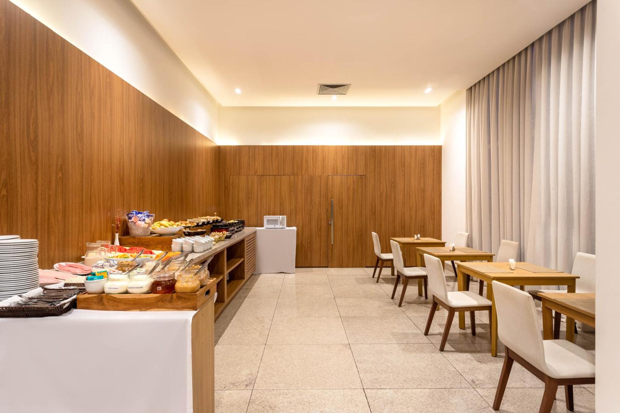 ホテル Ramada By Wyndham Brasilia Alvorada エクステリア 写真
